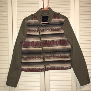 Women’s American Eagle Size XL Jacket.